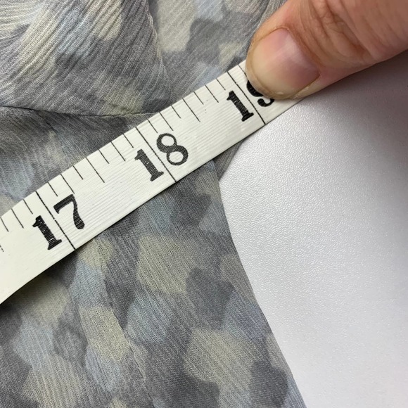 SOLD Armani Collezioni Vintage Y2K Gray 3/4 Crop Sleeve Ruffle Neck Sheer Silk - Picture 11 of 14